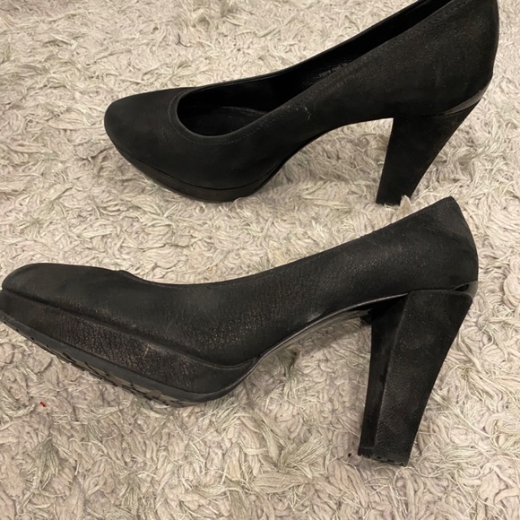 Prada shoes - Picture 4 of 4